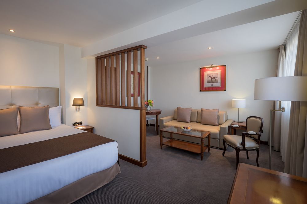 Melia White House Apartments in London