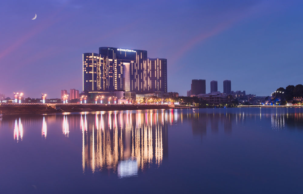 DoubleTree by Hilton Anshun in ANSHUN