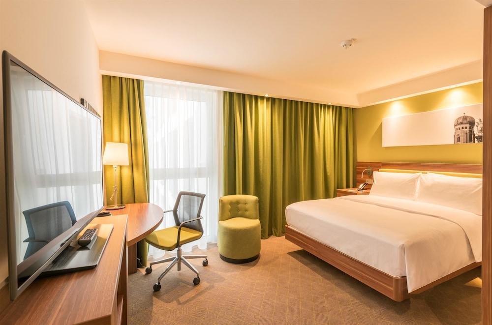 Hampton by Hilton Munich City West in Munich