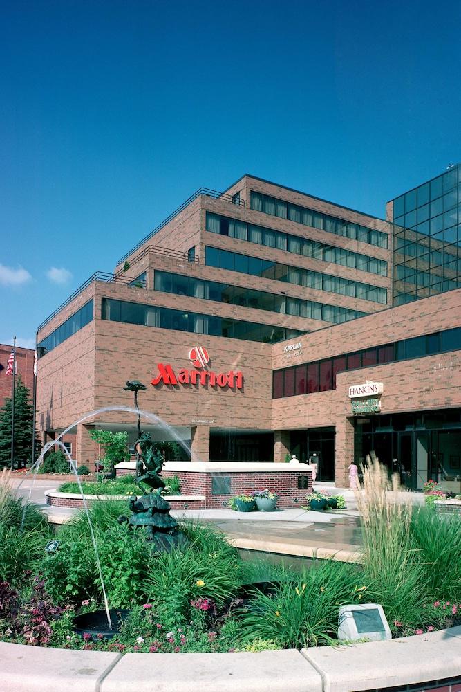 EAST LANSING MARRIOTT AT UNIVERSITY PLACE in East Lansing, Mi