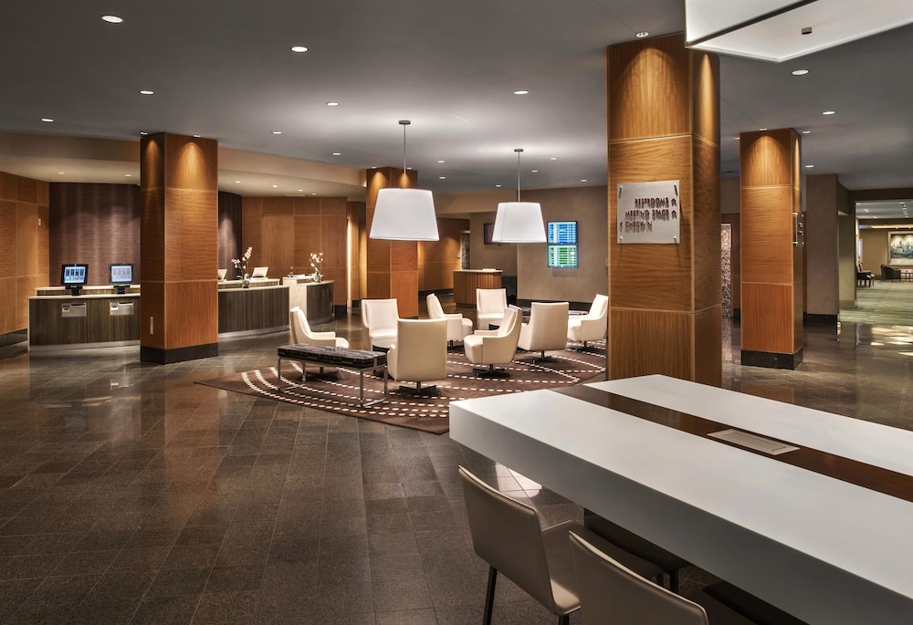 Hyatt Regency Pittsburgh Intl Airport in Pittsburgh, Pa