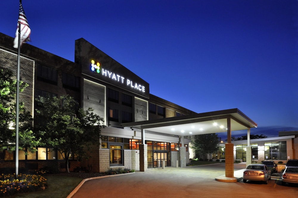HYATT PLACE MILWAUKEE-WEST in Milwaukee