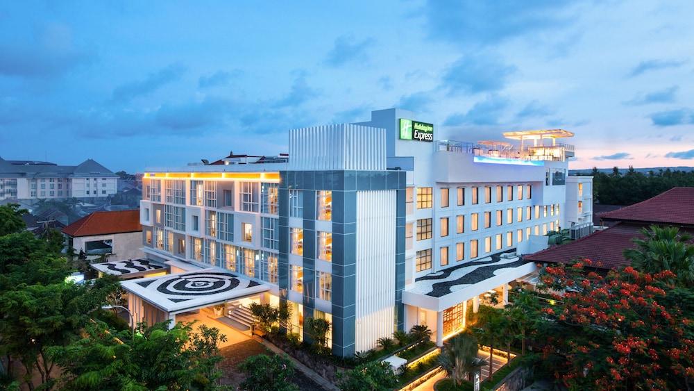 Holiday Inn Express Baruna Bali in Kuta, Bali
