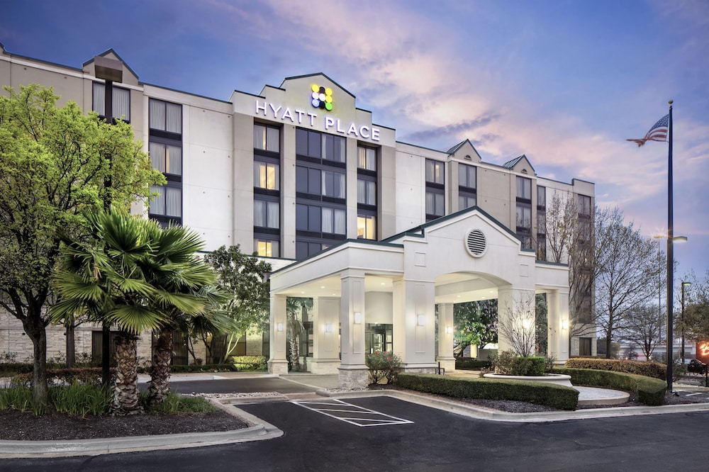 Hyatt Place Austin Arboretum in Austin, Tx