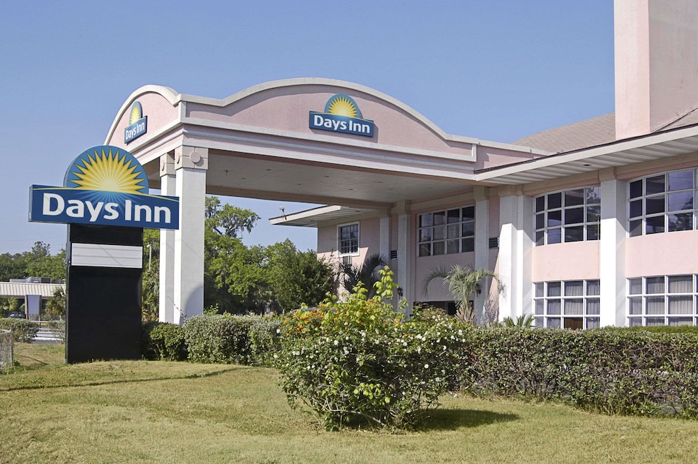 Days Inn by Wyndham Gainesville University in Gainesville, Fl