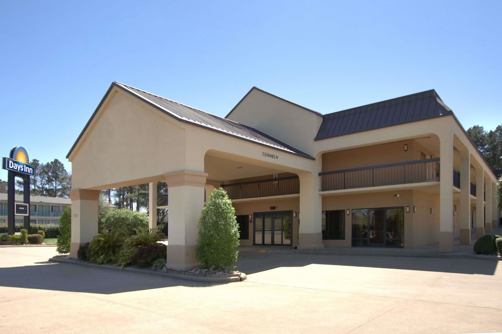 DAYS INN BY WYNDHAM LONGVIEW SOUTH in Longview, Tx