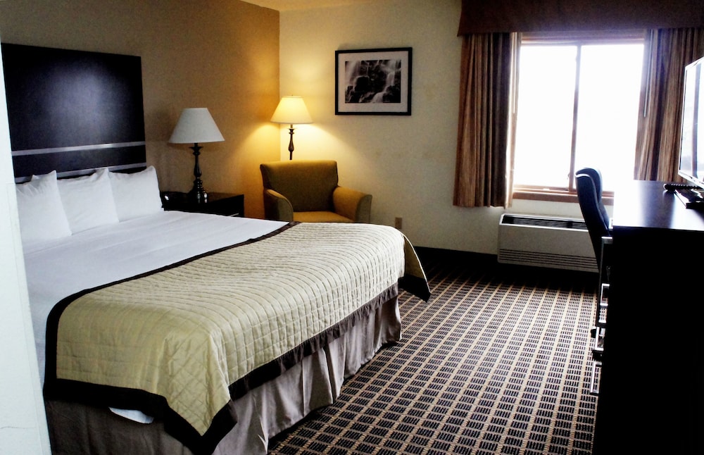 Baymont by Wyndham Green Bay in Green Bay, Wi