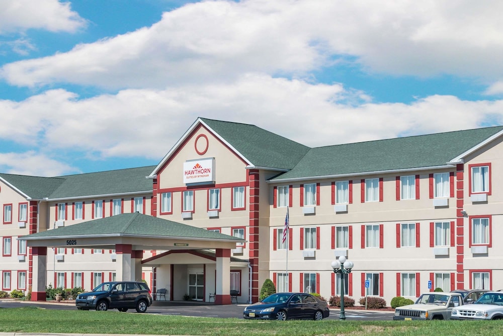 Hawthorn Suites By Wyndham Akron/Seville in Seville, Oh