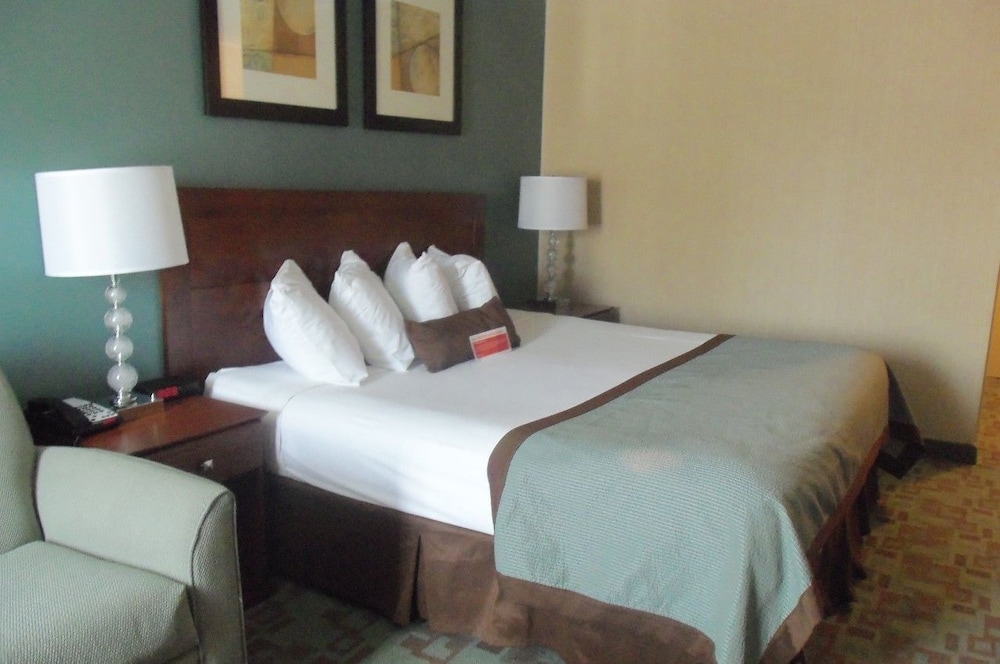Ramada by Wyndham Vineland Millville Area in Vineland, Nj