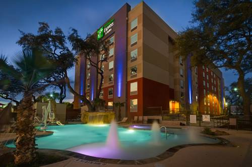Holiday Inn Express & Sts Medical-Six Flags in San Antonio,Tx