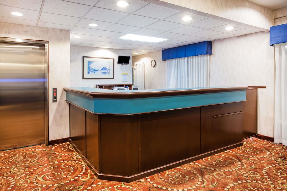 Days Inn by Wyndham Seattle Aurora in Seattle, Wa