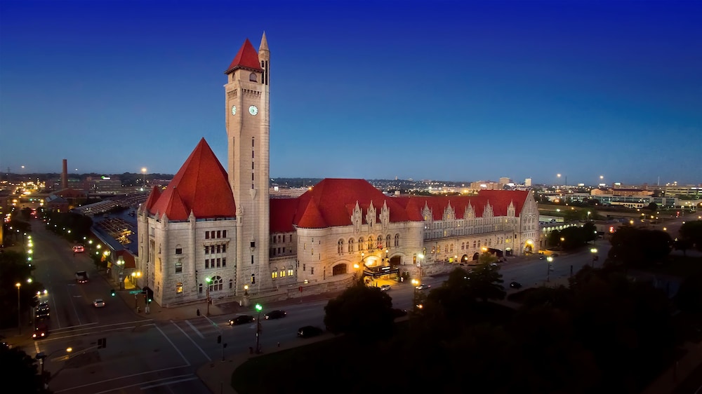 St. Louis Union Station Curio Collection by Hilton in Saint Louis, Mo