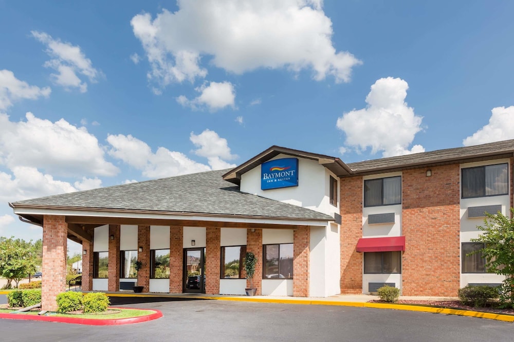 Baymont by Wyndham Tupelo in Tupalo