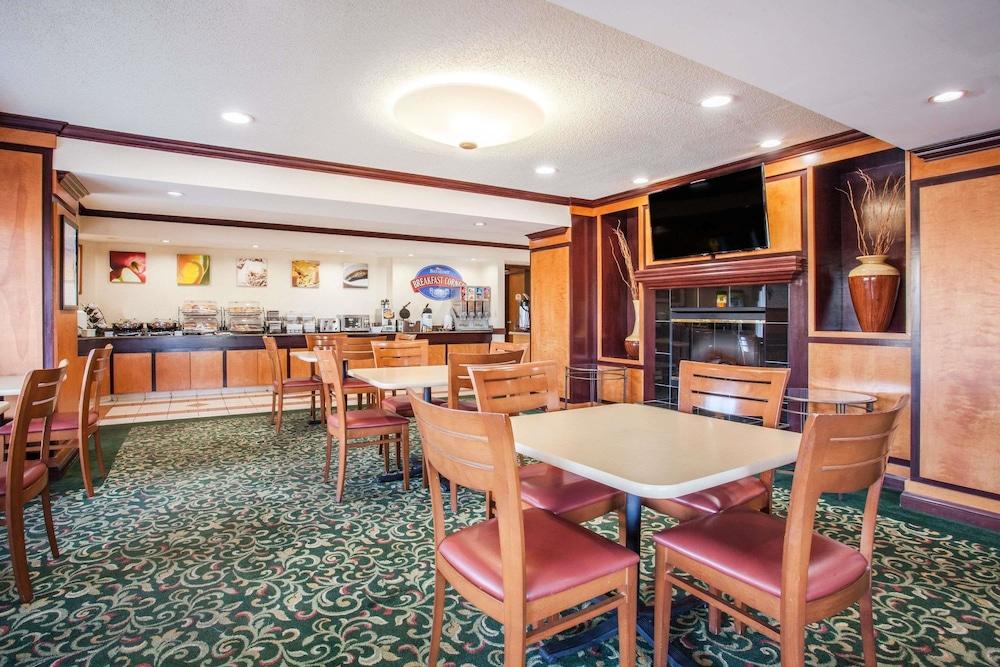 Baymont by Wyndham Madison Heights Detroit Area in Madison Heights, Mi