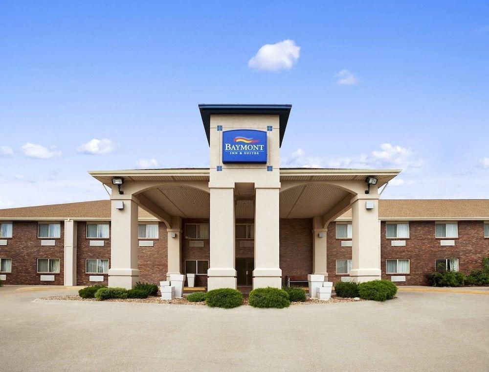 BAYMONT BY WYNDHAM LINCOLN in Lincoln, Ne