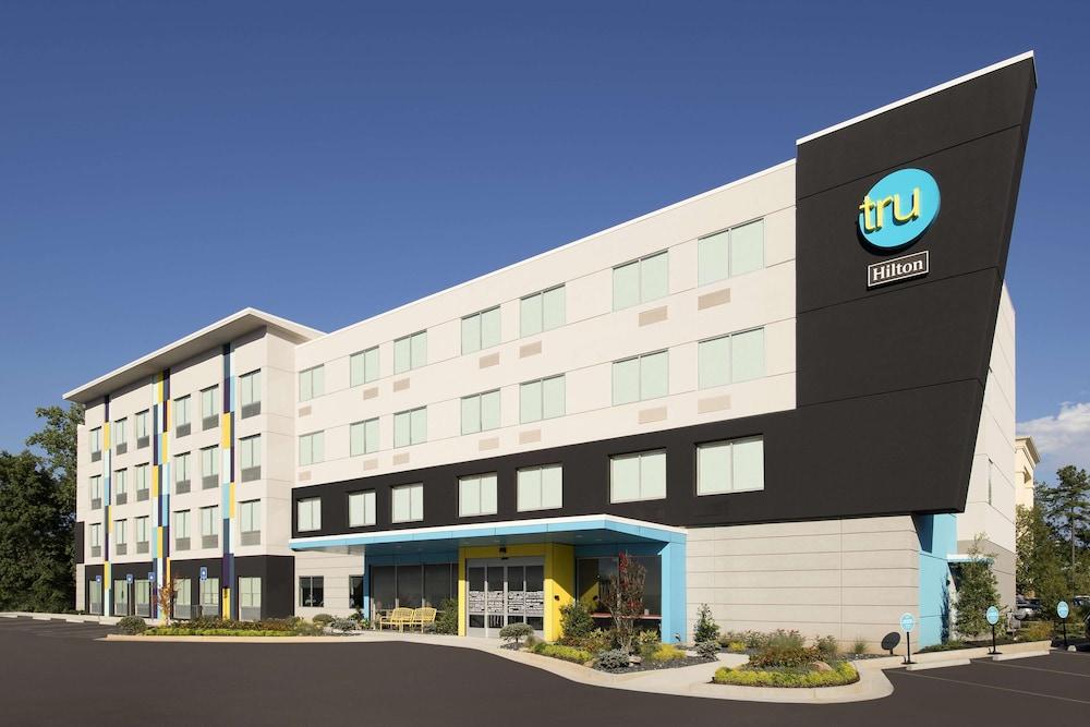 Tru by Hilton McDonough in Mcdonough, Ga