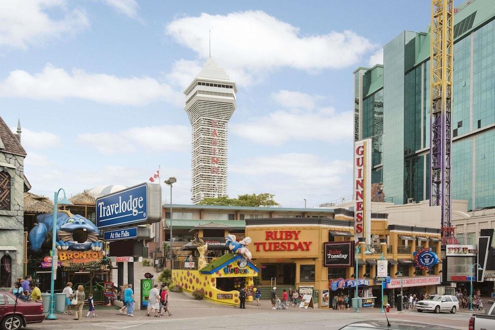 TRAVELODGE BY WYNDHAM NIAGARA FALLS AT THE FALLS in Nniagara Falls
