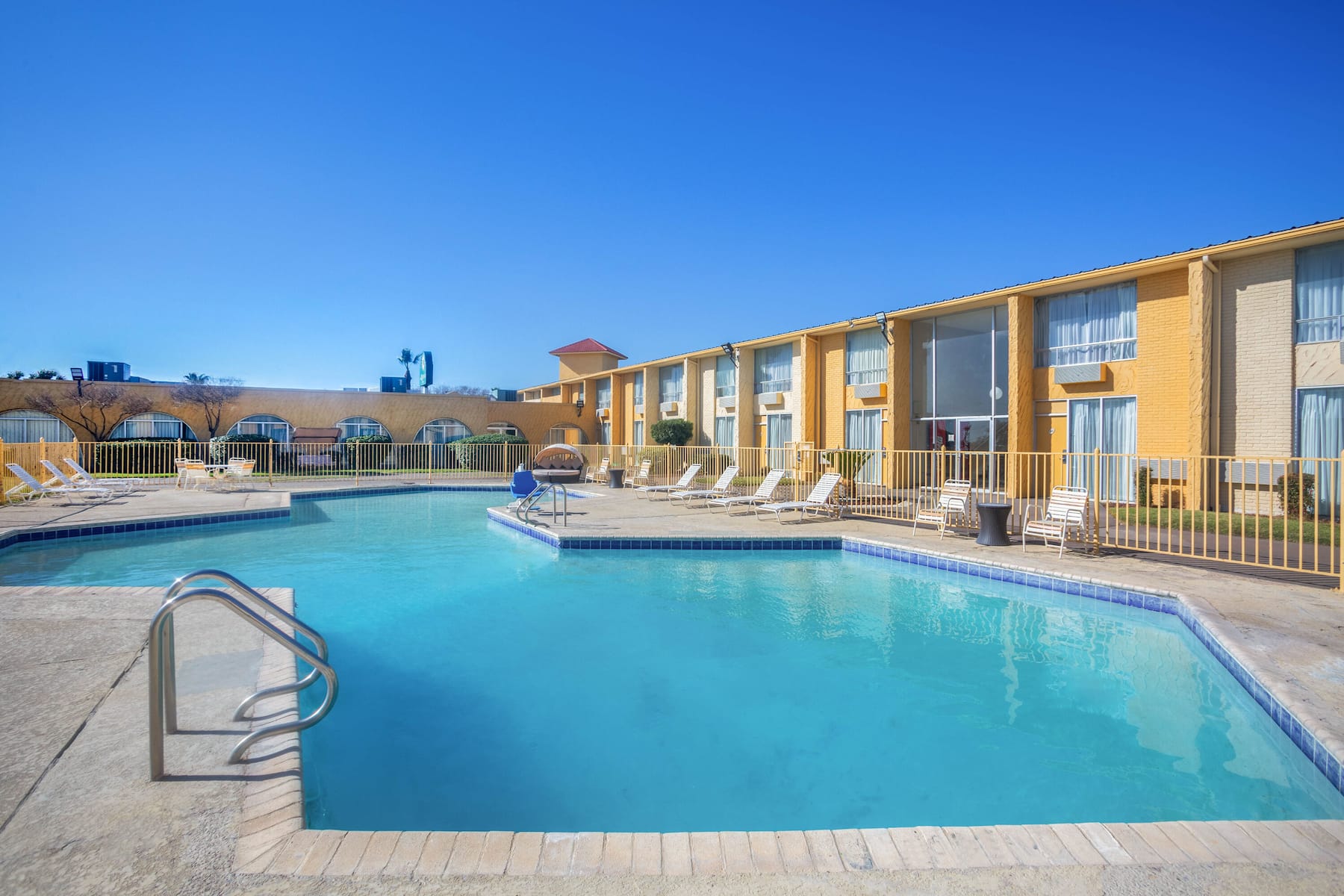 Days Inn by Wyndham Del Rio in Del Rio, Tx