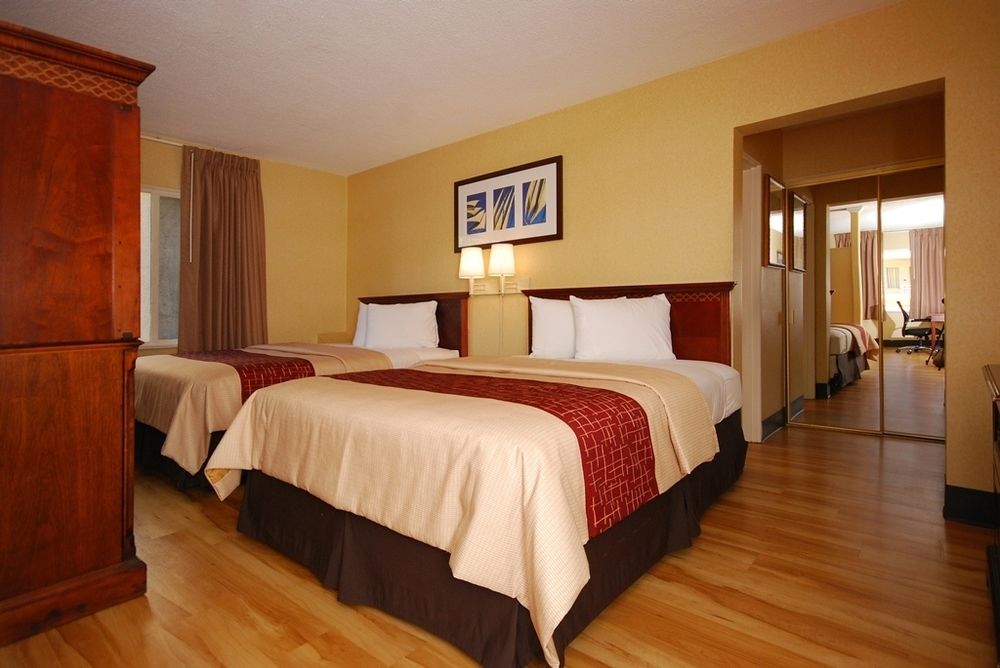 BAYMONT BY WYNDHAM SAN DIEGO DOWNTOWN in San Diego, Ca