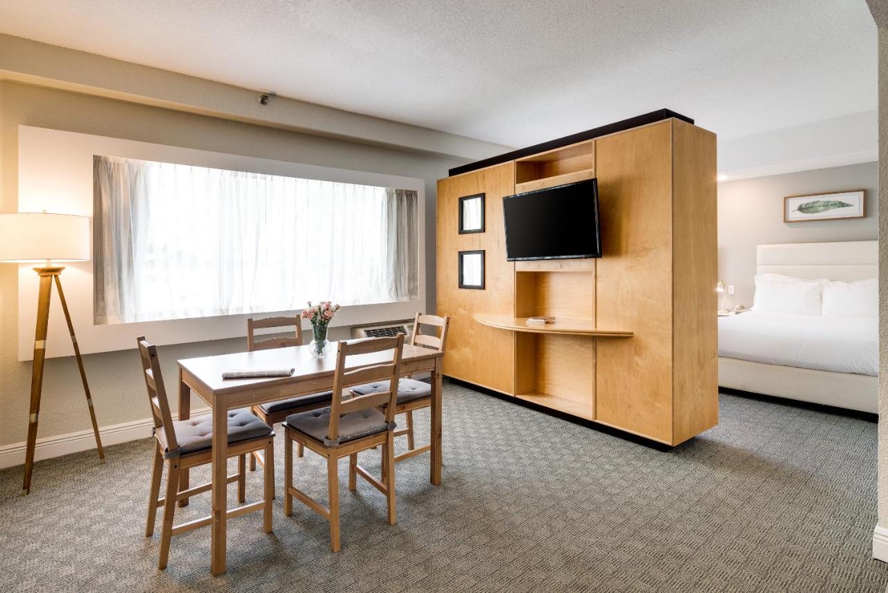 CREST HOTEL & SUITE GALLERY