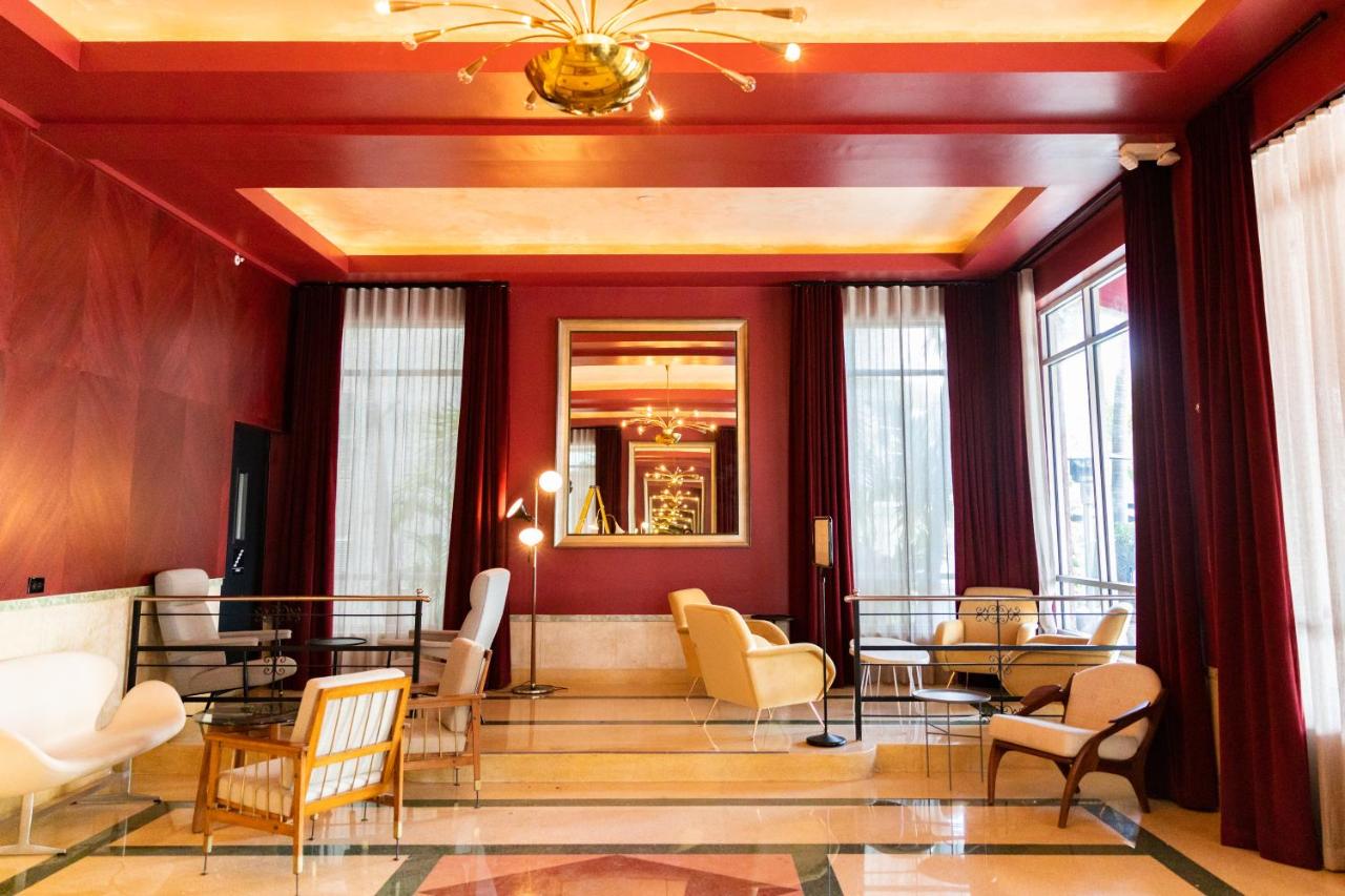 CREST HOTEL & SUITE GALLERY