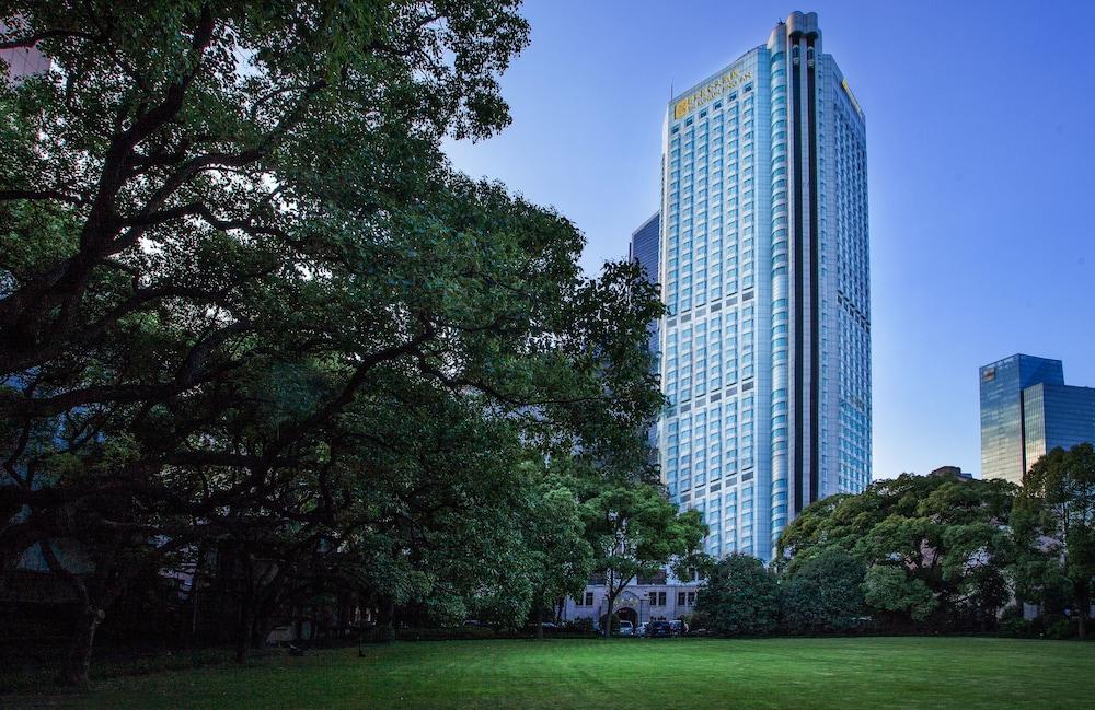 KunLun JingAn Hotel (former Hilton) in Shanghai