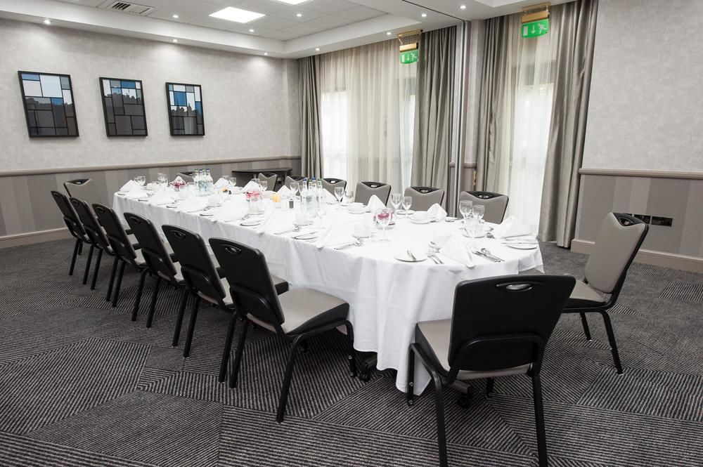 DoubleTree by Hilton Edinburgh Airport in Edinburgh