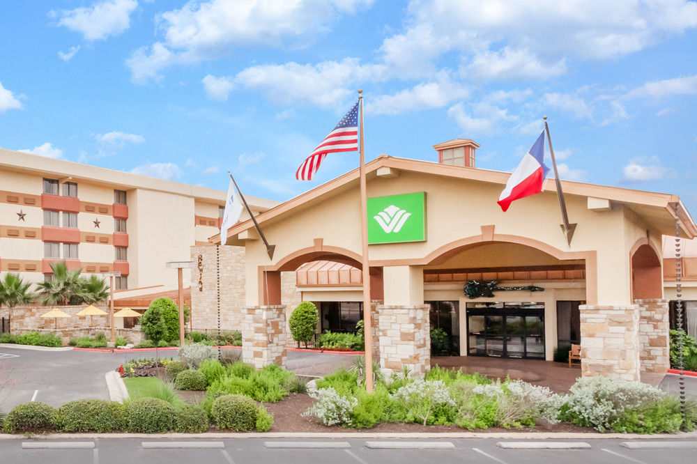 WYNDHAM GARDEN INN- AUSTIN in Austin, Tx