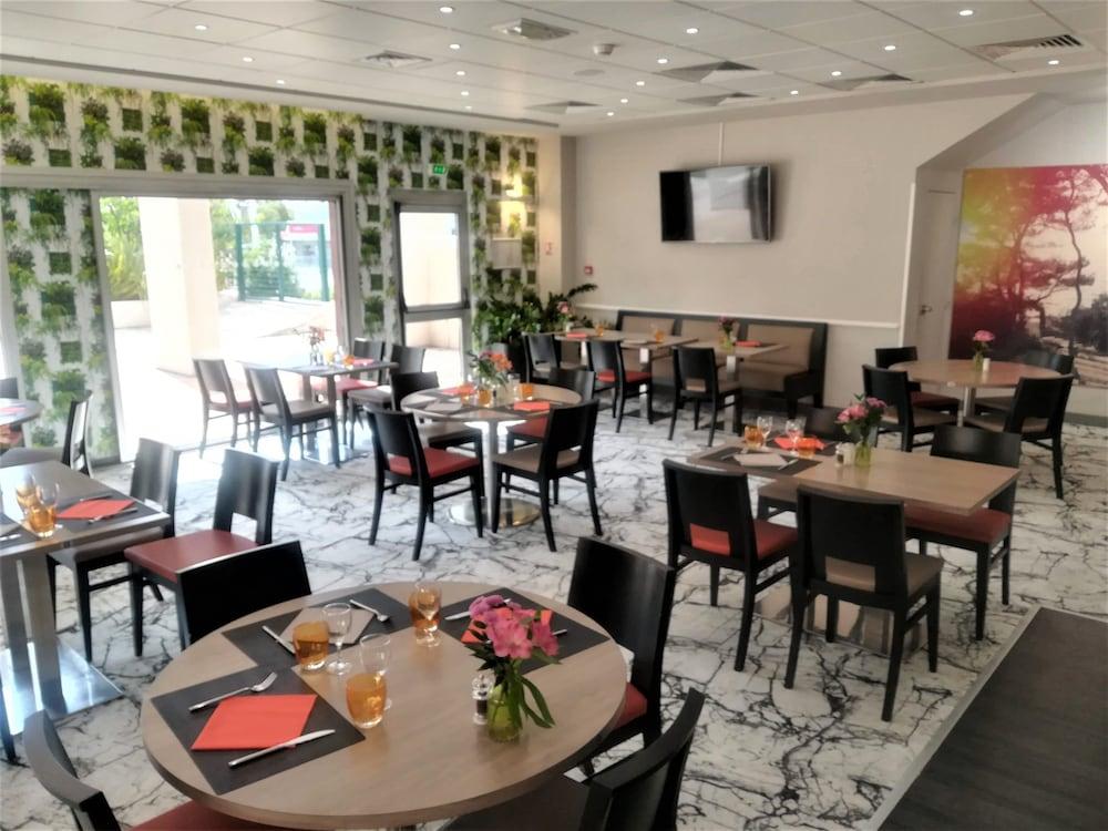 Holiday Inn Toulon City Centre in Toulon