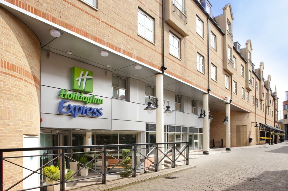 Holiday Inn Express London Hammersmith in London