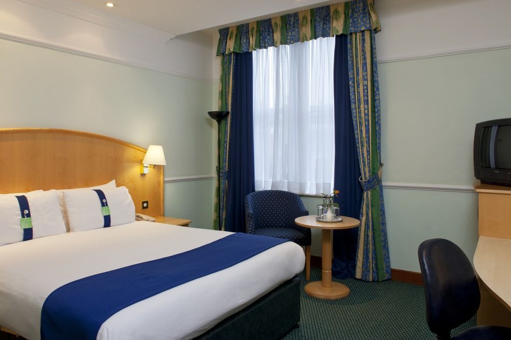 Holiday Inn Oxford Circus in London