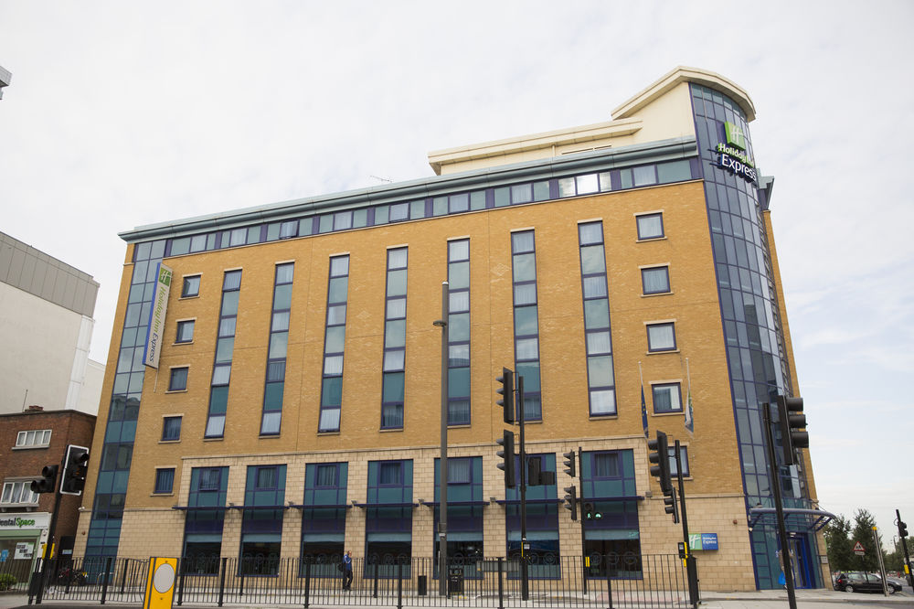HOLIDAY INN EXPRESS LONDON STRATFORD in London