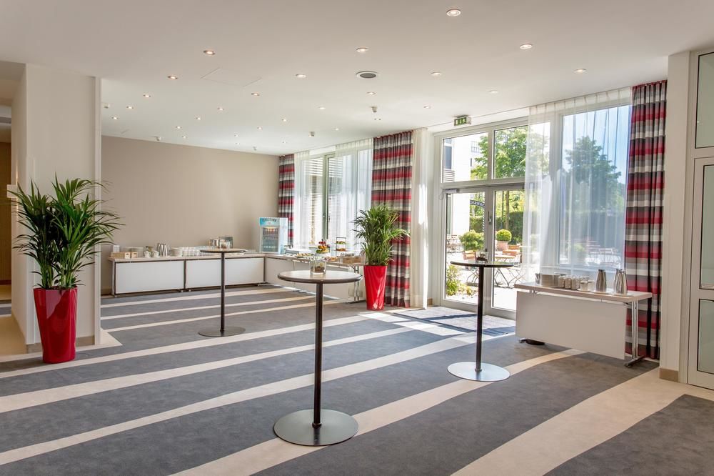 HOLIDAY INN DUSSELDORF-NEUSS in Dusseldorf
