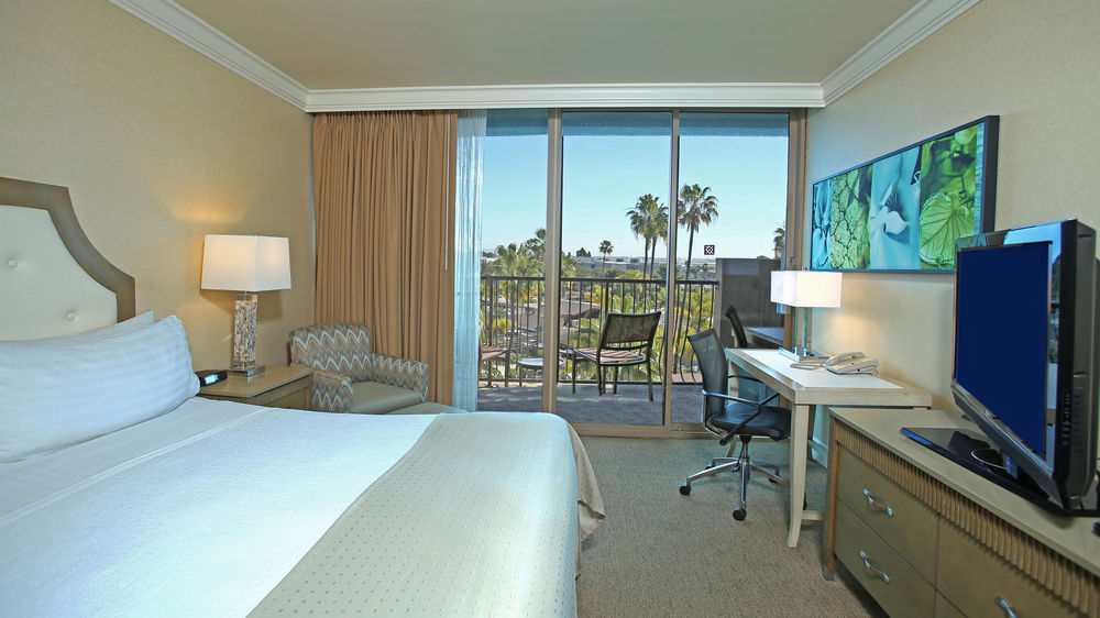 HOLIDAY INN SAN DIEGO BAYSIDE in San Diego, Ca