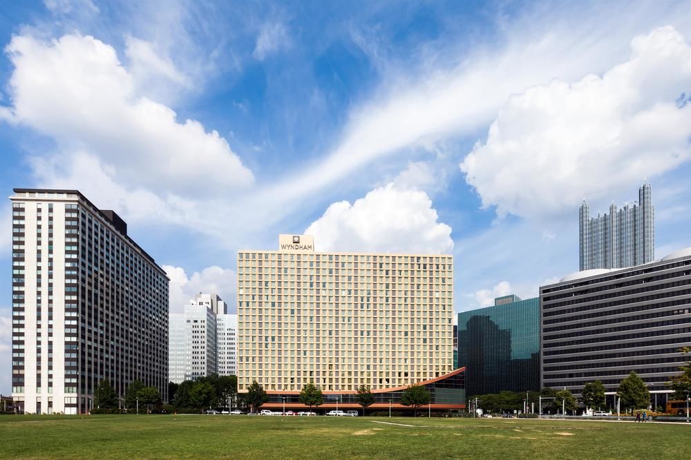 Wyndham Grand Pittsburgh Downtown in Pittsburgh, Pa