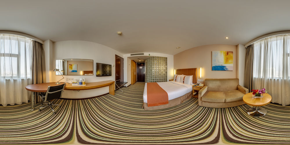 Holiday Inn Express Shanghai Jinqiao Central in Shanghai