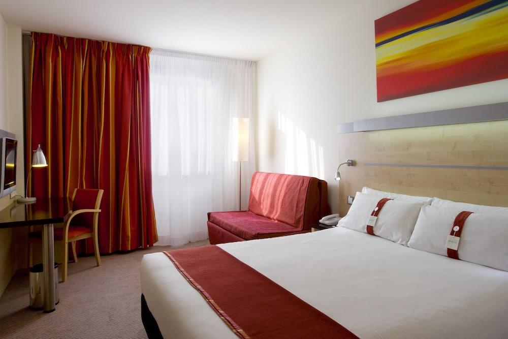 Holiday Inn Express Barcelona City 22@ in Barcelona