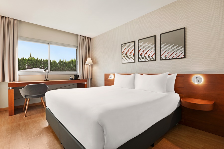 RAMADA BY WYNDHAM VALENCIA ALMUSSAFES in Almussafes