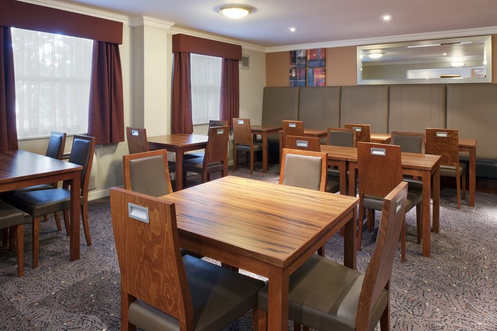 Holiday Inn Express Leeds East in Leeds