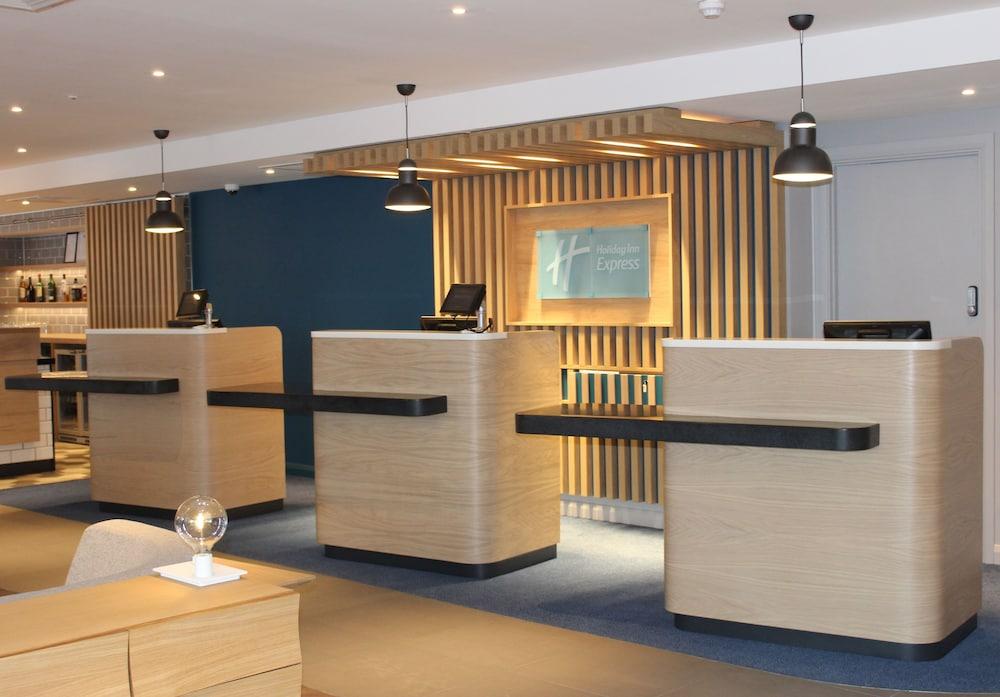 Holiday Inn Express Oxford - Kassam Stadium in Oxford
