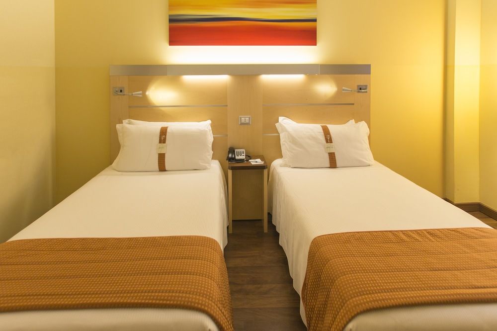 Holiday Inn Express Milan-Malpensa Airport in Somma Lombardo