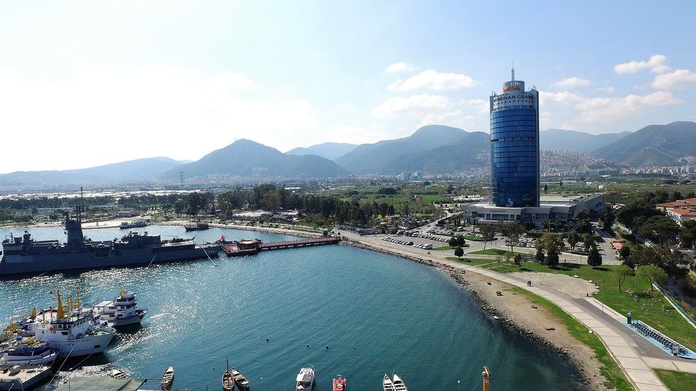 Wyndham Grand Izmir Ozdilek Thermal & Spa in Izmir