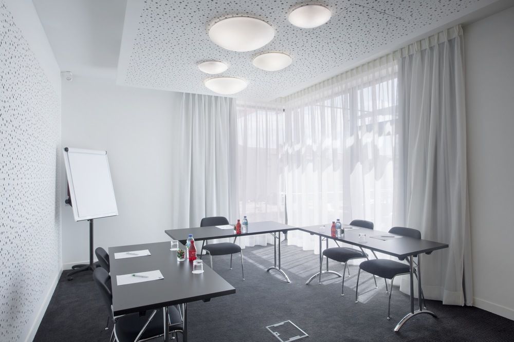 HOLIDAY INN EXPRESS MARSEILLE SAINT CHARLES in Marseille