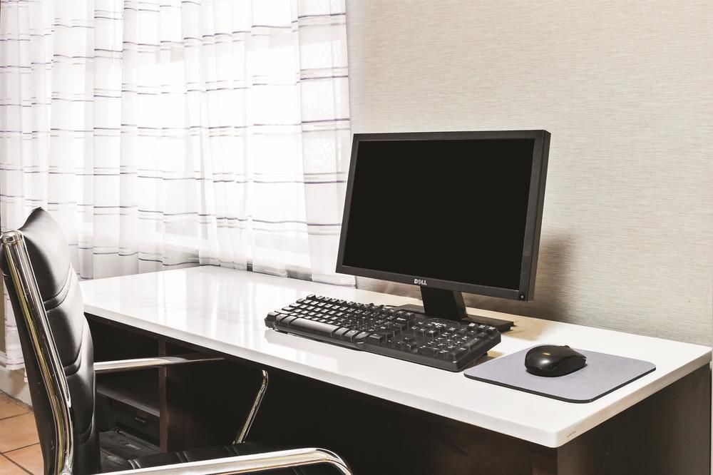 Travelodge by Wyndham El Paso - Airport in El Paso, Tx