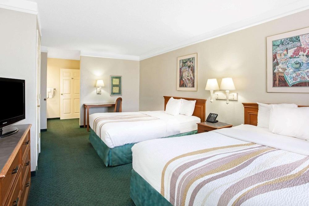 Baymont by Wyndham Fort Stockton in Fort Stockton, Tx