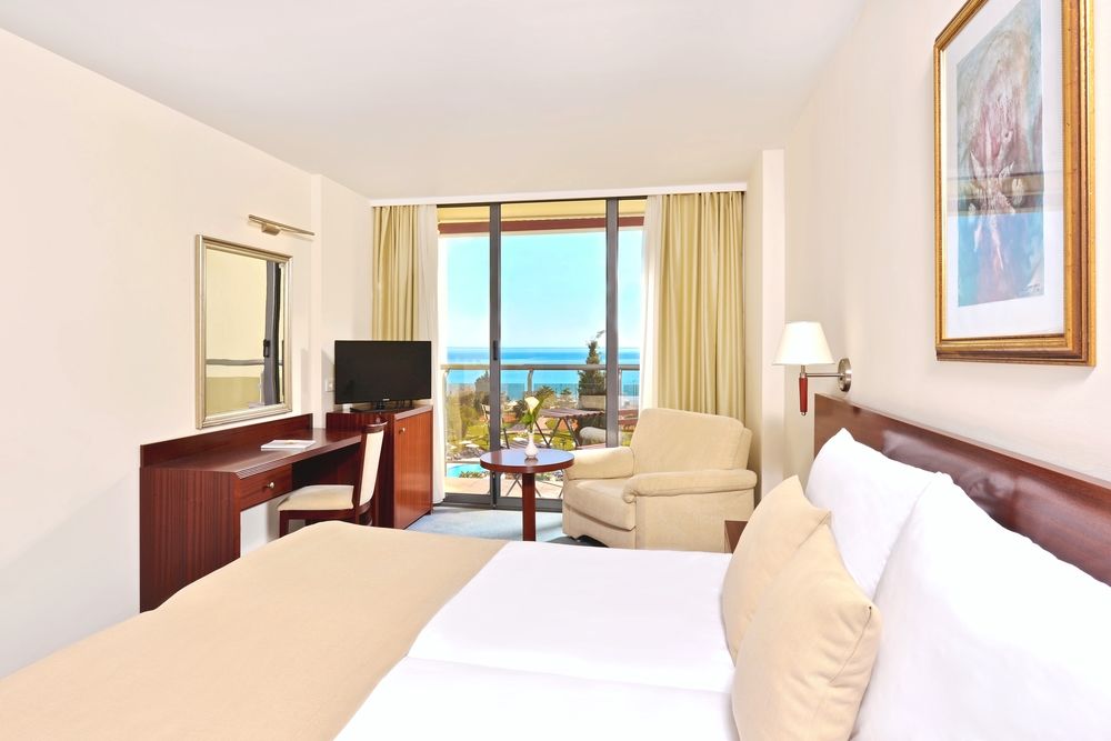 IBEROSTAR WAVES BELLEVUE in Budva