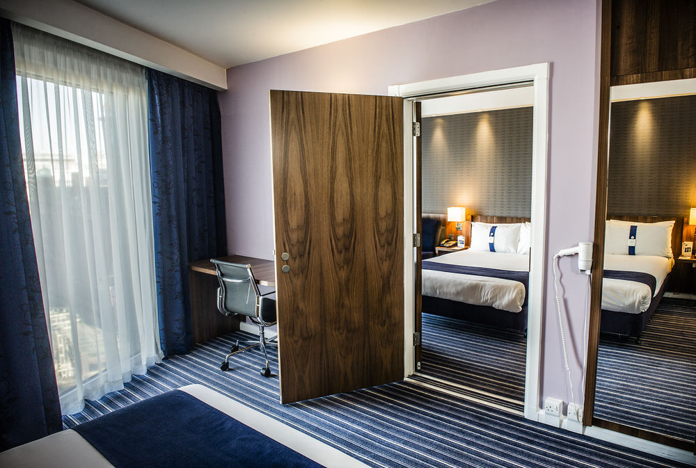 HOLIDAY INN EXPRESS CC - OXFORD ROAD in Manchester