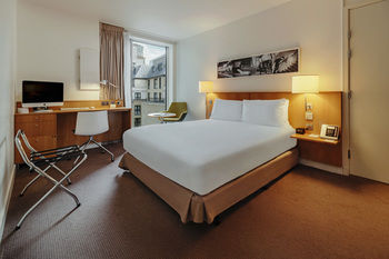 DoubleTree by Hilton London - Tower of London in London