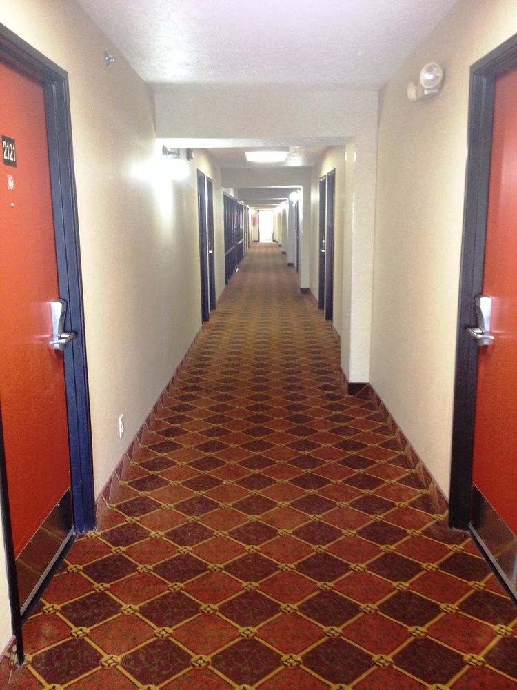 BAYMONT BY WYNDHAM BRANSON THEATRE DISTRICT in Branson