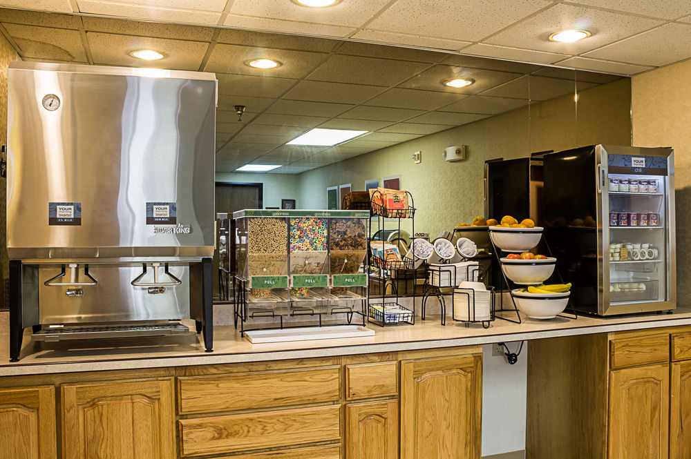 Travelodge by Wyndham Rapid City/Black Hills in Rapid City
